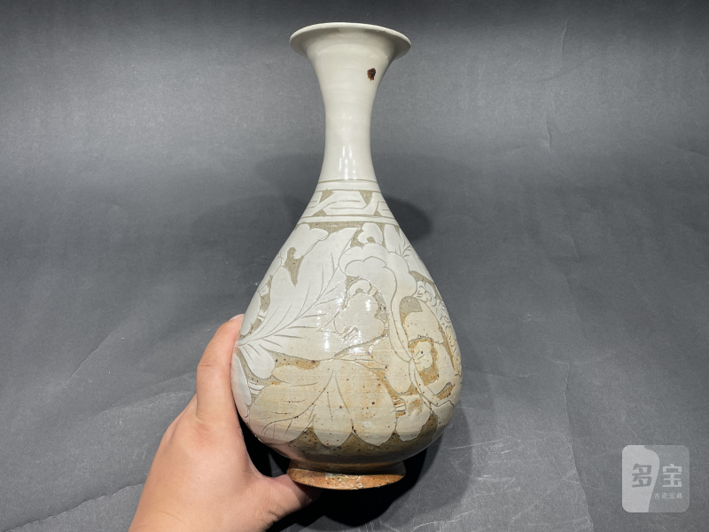 明 刻花山西玉壶春白底刻 - 图2